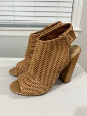 Aldo Tan Open-Toe Block Heel Sandals